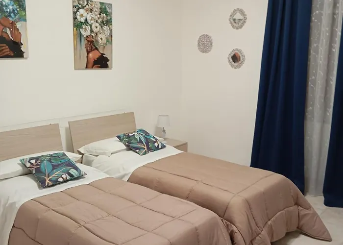 Vittoria House *